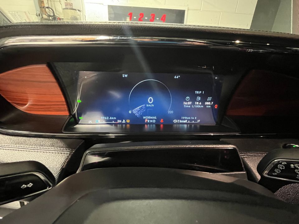 Lincoln Navigator 2024 - Image 16