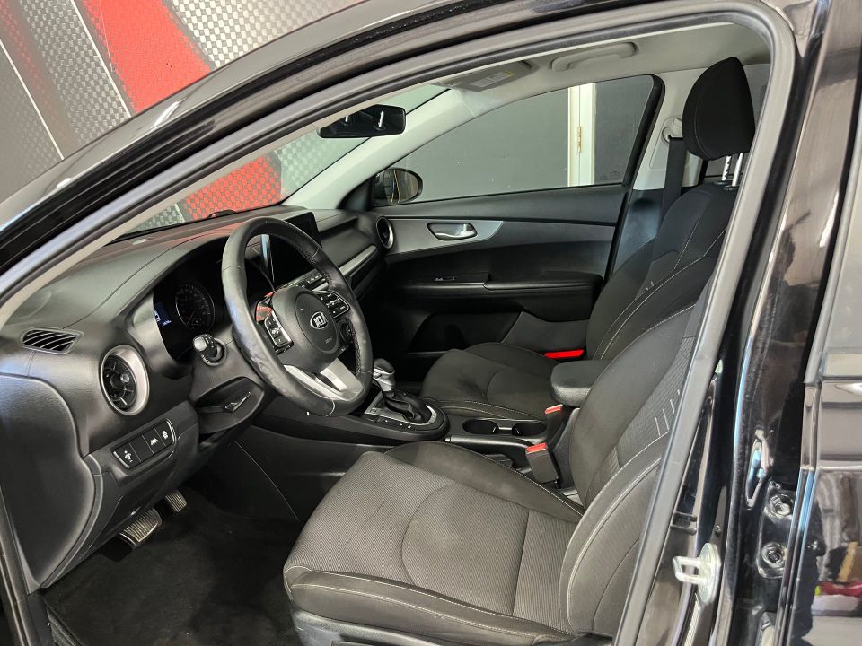 Kia Forte 2019 - Image 8