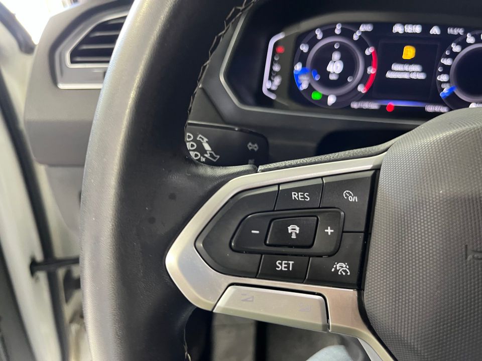 Volkswagen Tiguan 2022 - Image 21