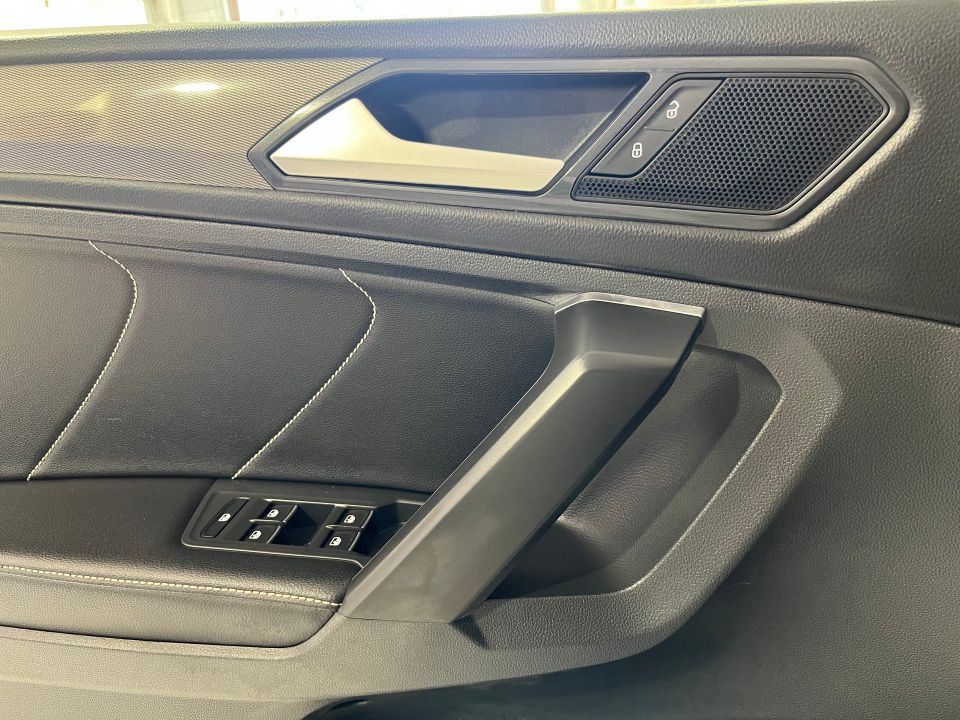 Volkswagen Tiguan 2022 - Image 24