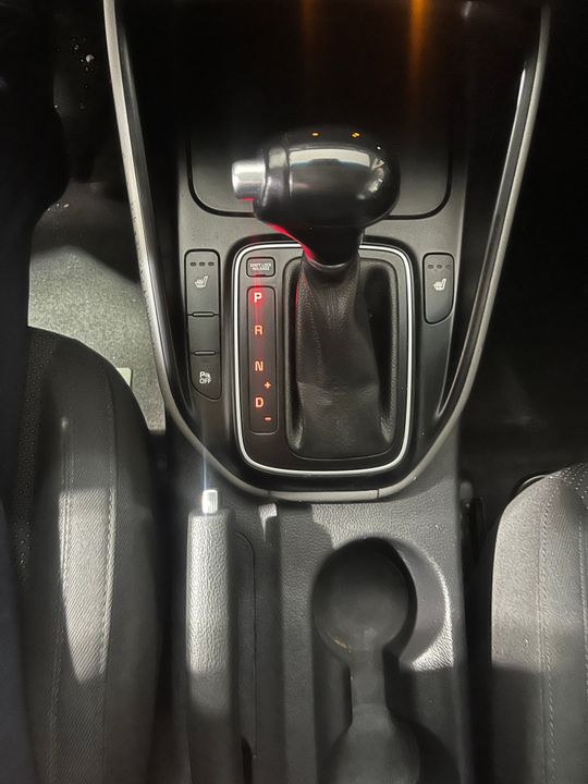 Kia Rondo 2016 - Image 14