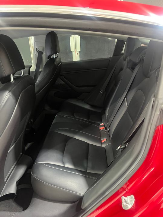Tesla Model 3 2019 - Image 11