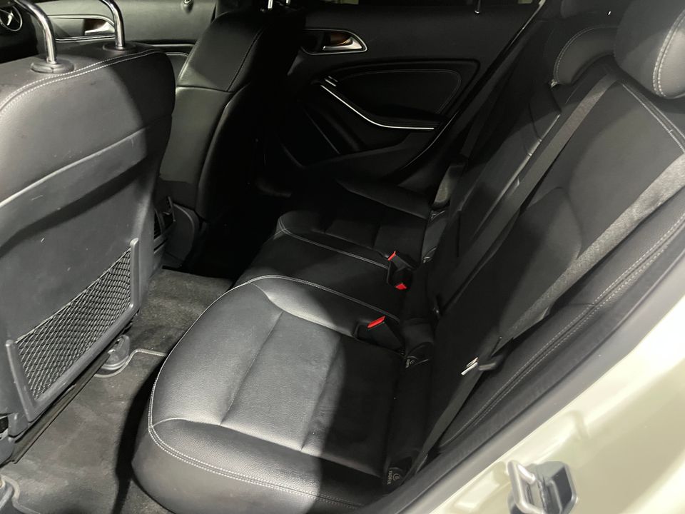 Mercedes-Benz GLA 250 2017 - Image 7