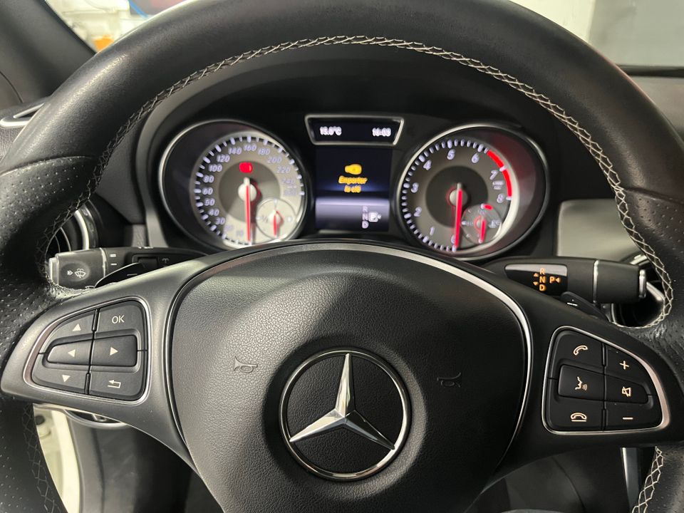 Mercedes-Benz GLA 250 2017 - Image 14