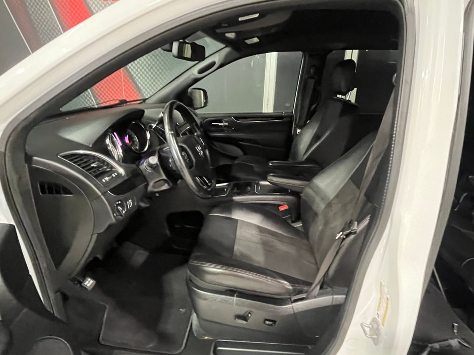 Dodge Grand Caravan 2020 - Image 16