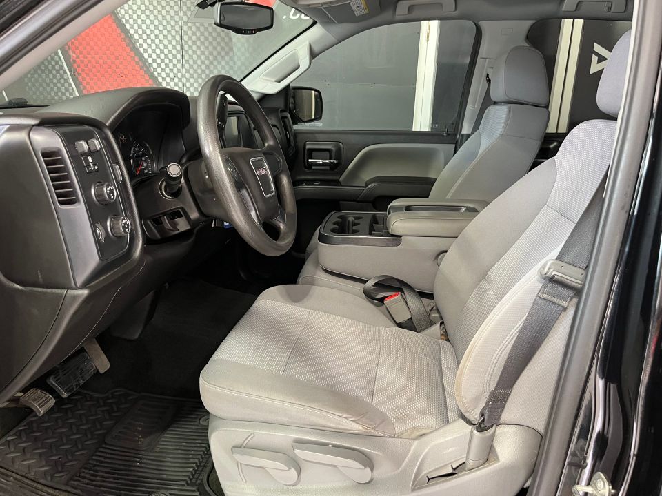 GMC Sierra 1500 2018 - Image 19