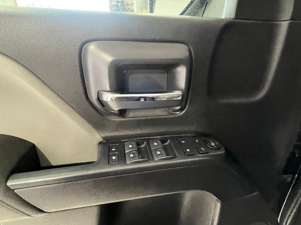 GMC Sierra 1500 2018 - Image 11