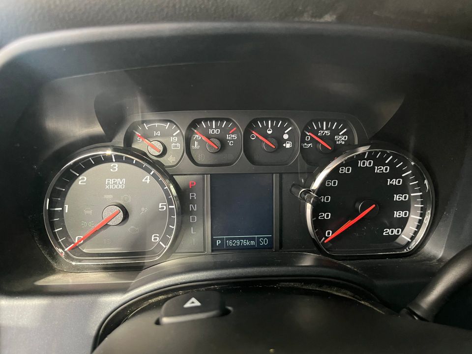 GMC Sierra 1500 2018 - Image 12
