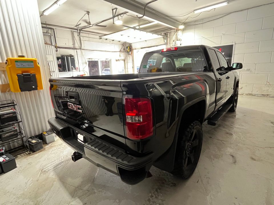 GMC Sierra 1500 2018 - Image 8