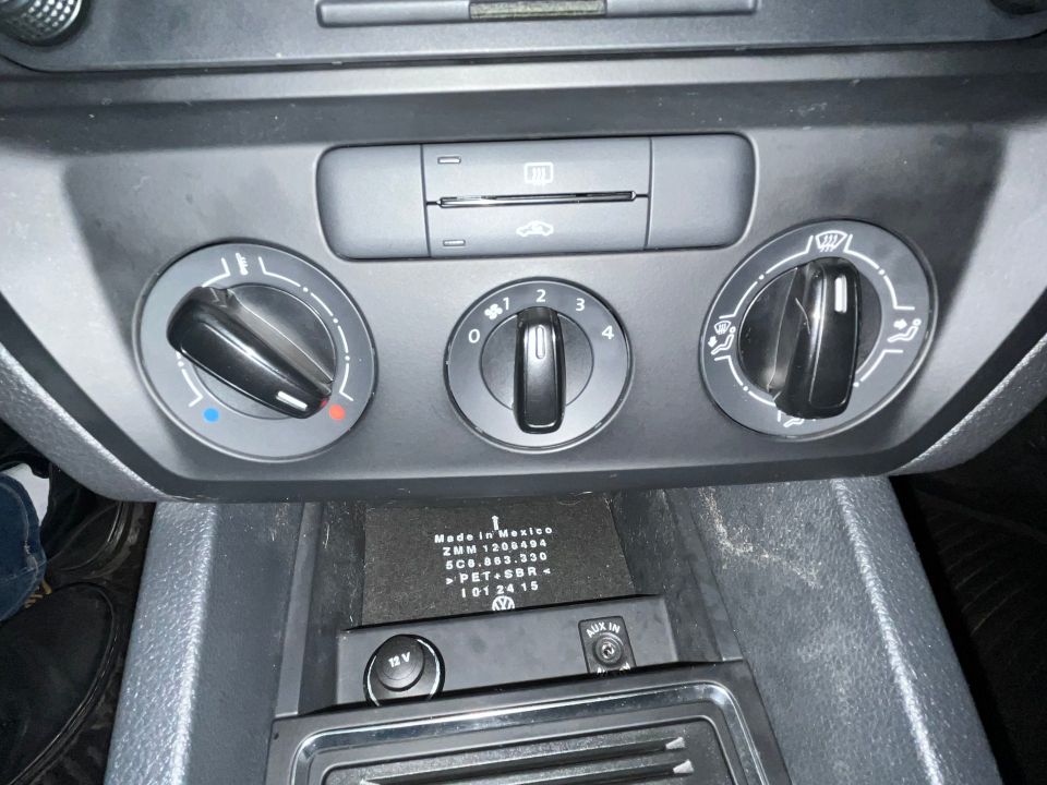 Volkswagen Jetta 2015 - Image 20