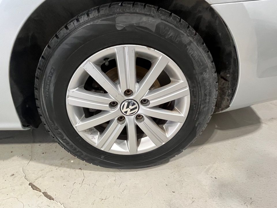 Volkswagen Jetta 2015 - Image 11
