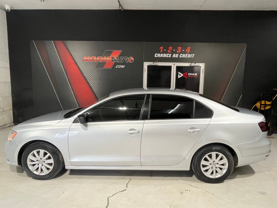 Volkswagen Jetta 2015 - Image 1