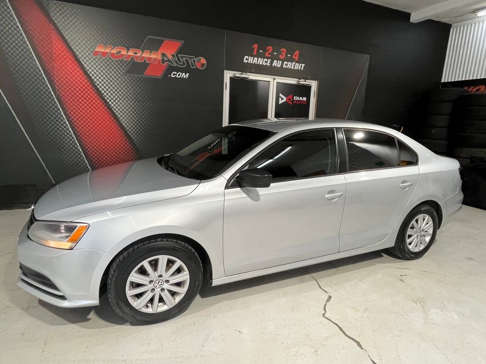 Volkswagen Jetta 2015 - Image 2