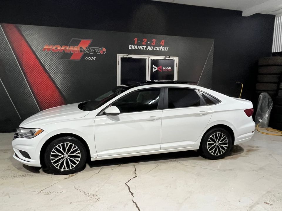 Volkswagen Jetta 2019 - Image 2