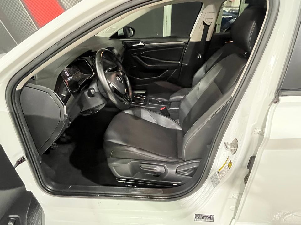 Volkswagen Jetta 2019 - Image 12