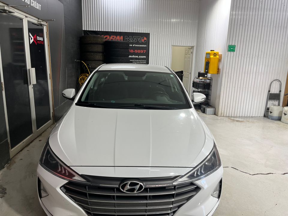 Hyundai Elantra 2020 - Image 3