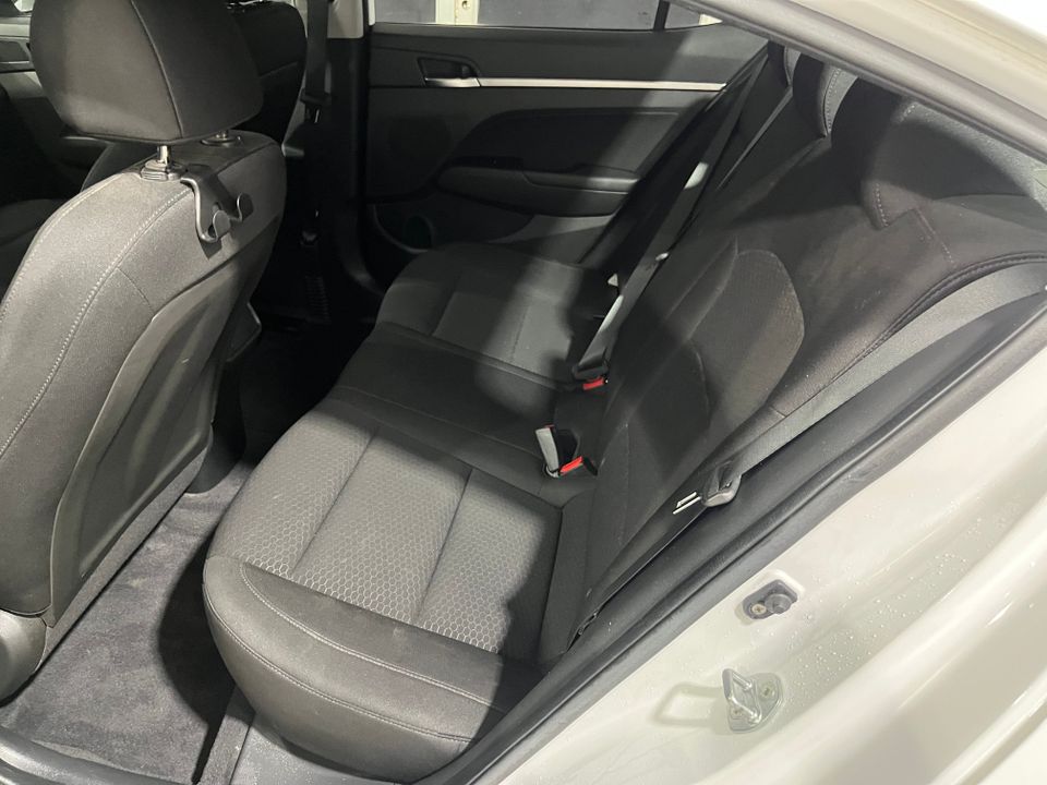 Hyundai Elantra 2020 - Image 8