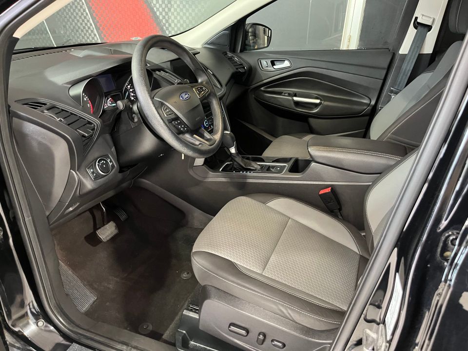 Ford Escape 2017 - Image 14