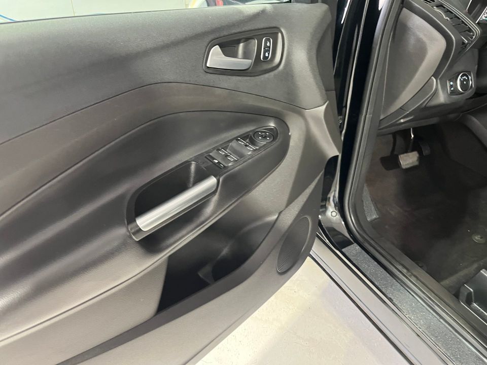 Ford Escape 2017 - Image 15