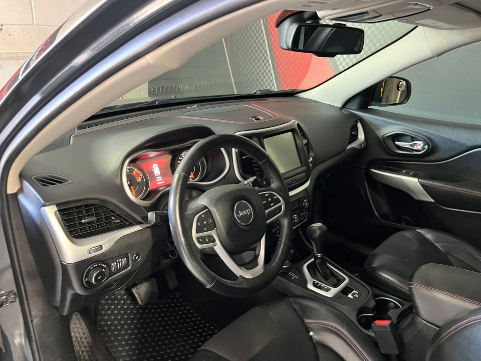 Jeep Cherokee 2017 - Image 15