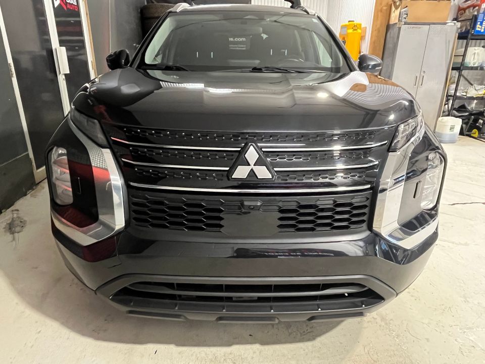 Mitsubishi Outlander 2022 - Image 9