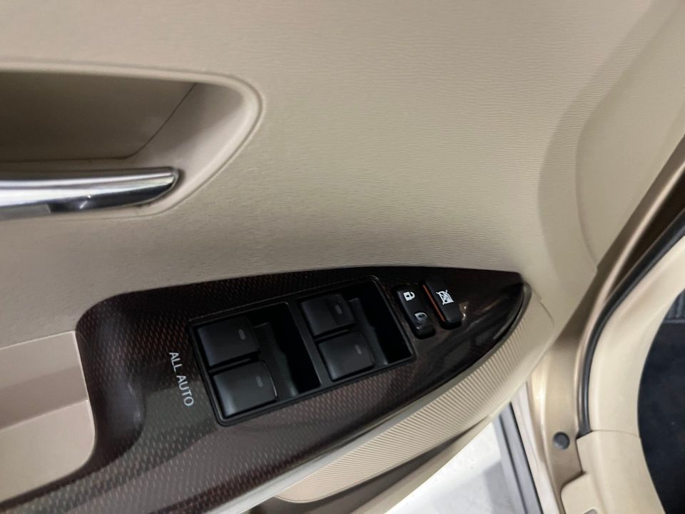 Toyota Venza 2012 - Image 17