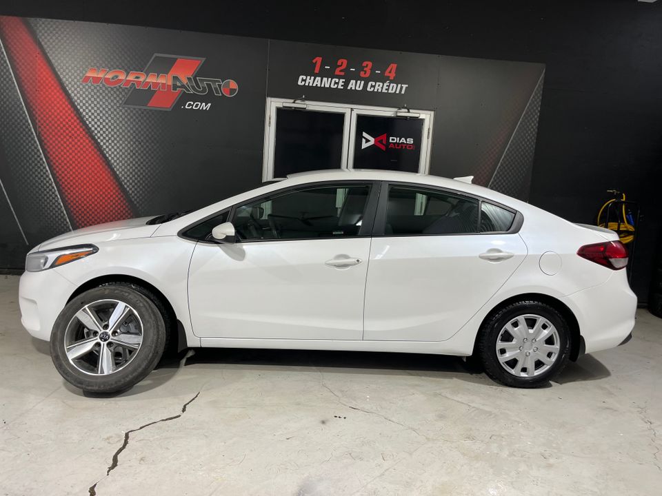 Kia Forte 2018 - Image 1