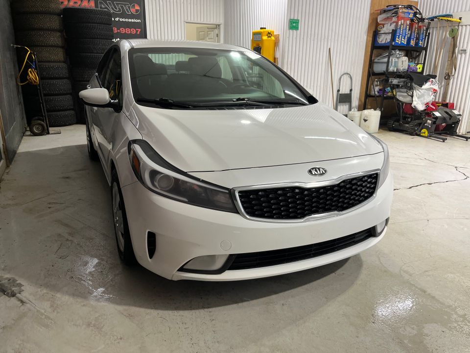 Kia Forte 2018 - Image 4