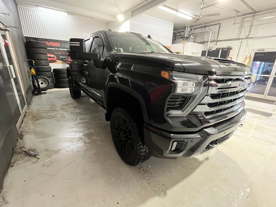 Chevrolet Silverado 2500HD 2024 - Image 11
