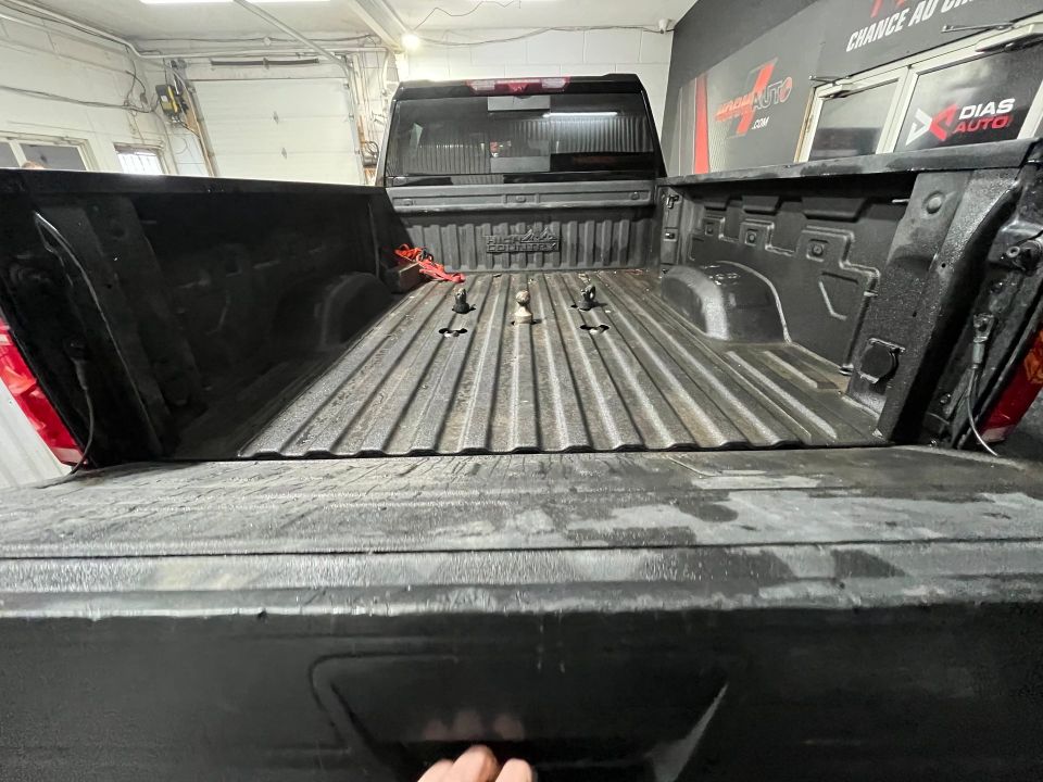 Chevrolet Silverado 2500HD 2024 - Image 14