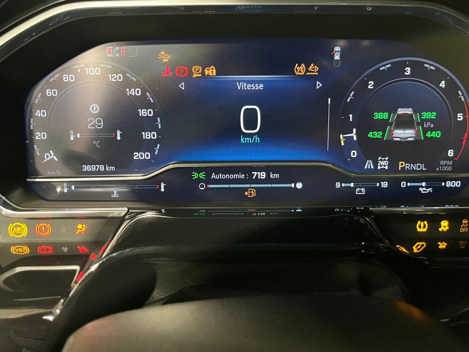 Chevrolet Silverado 2500HD 2024 - Image 23