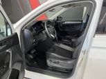 Volkswagen Tiguan 2022 - Thumbnail 12